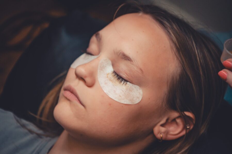 Lash lift treatment